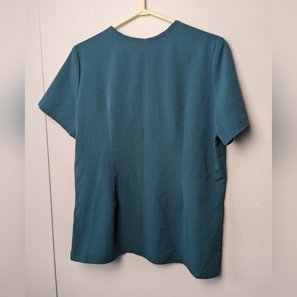 GARDE MALADE Gabrielle Top Scrub Size Large Nice Blue Color Front Pocket - Picture 8 of 10